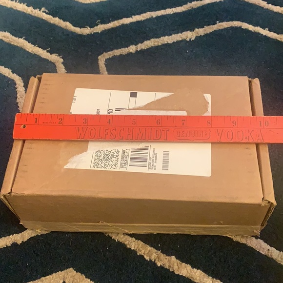 Louis Vuitton shipping box - Picture 4 of 4